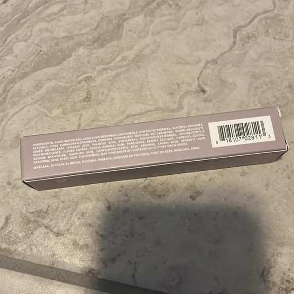 Brand New Ilia Fullest Volumizing Mascara Classic Black Full Size - Picture 2 of 9